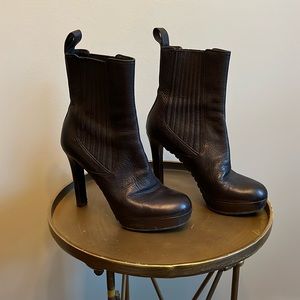 Gucci Leather Heeled Ankle Boots